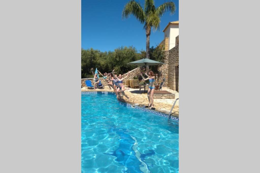 Stoúpa Markos Apartments 1 מראה חיצוני תמונה